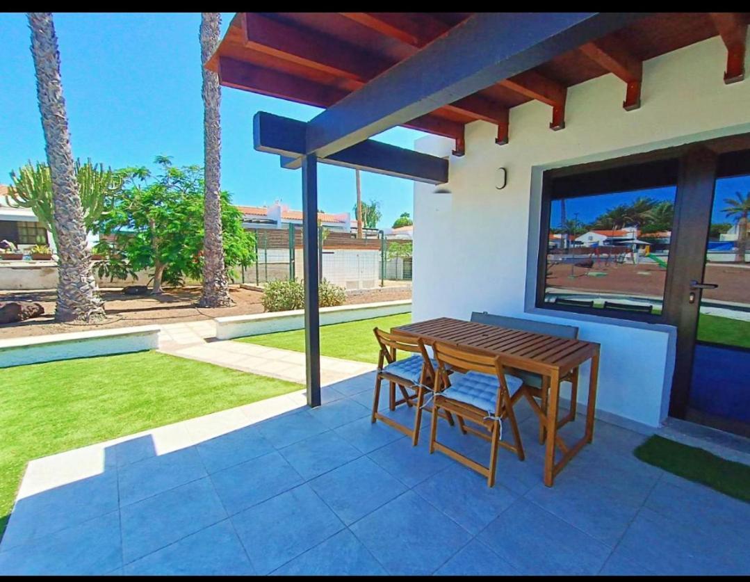 Sunny Bungalow With Garden #1 Μασπαλόμας Εξωτερικό φωτογραφία
